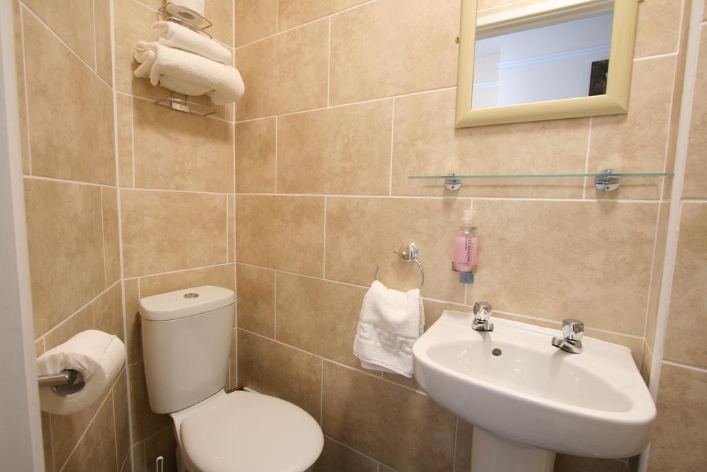 Central Hotel Cheltenham By Roomsbooked Экстерьер фото