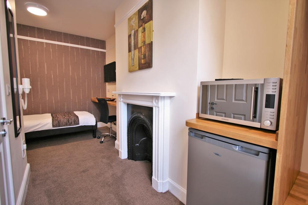 Central Hotel Cheltenham By Roomsbooked Экстерьер фото