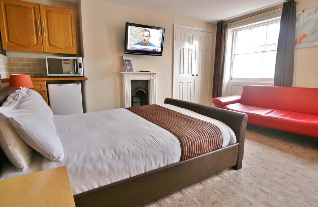 Central Hotel Cheltenham By Roomsbooked Номер фото
