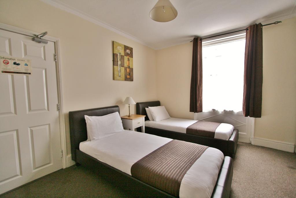 Central Hotel Cheltenham By Roomsbooked Номер фото